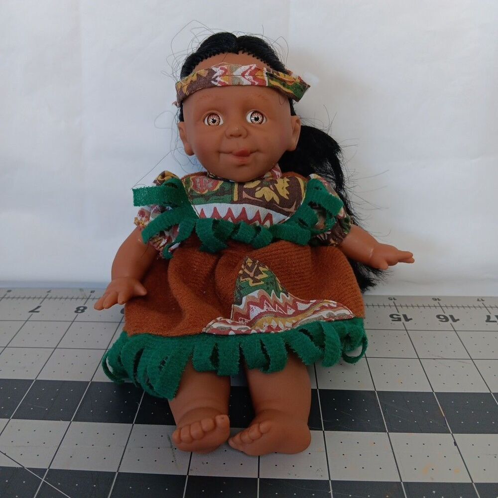 GiGo Teepee Tots Palm Pals Doll Been Bag Indigenous Baby First People Sweet Face